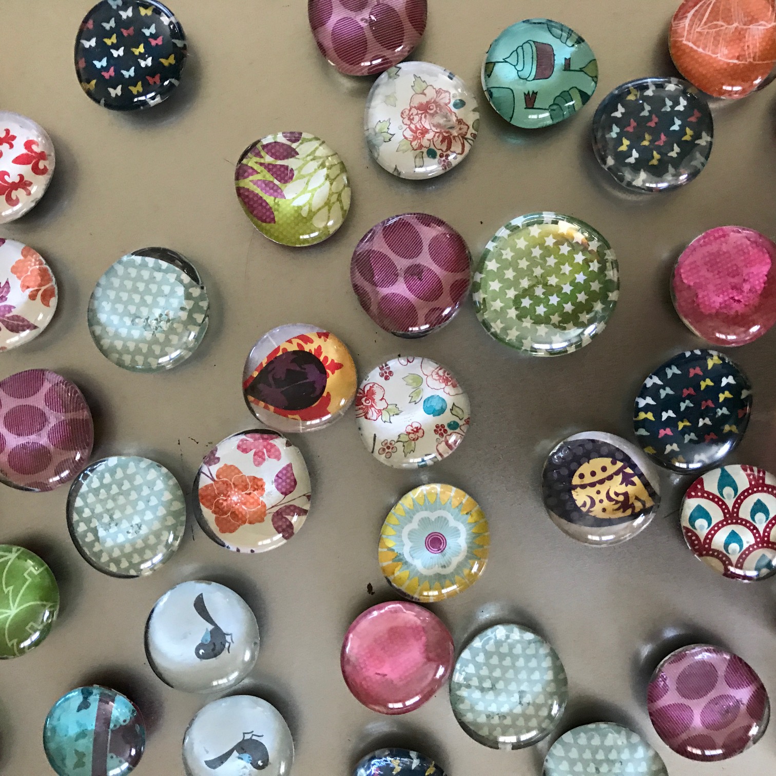 DIY Glass Gem Magnets - Welcome To Nana's