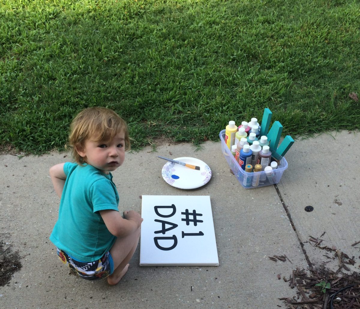 DIY Father's Day Gift canvas painting. Get creative with your family #followyourart #gymboree #sponsored