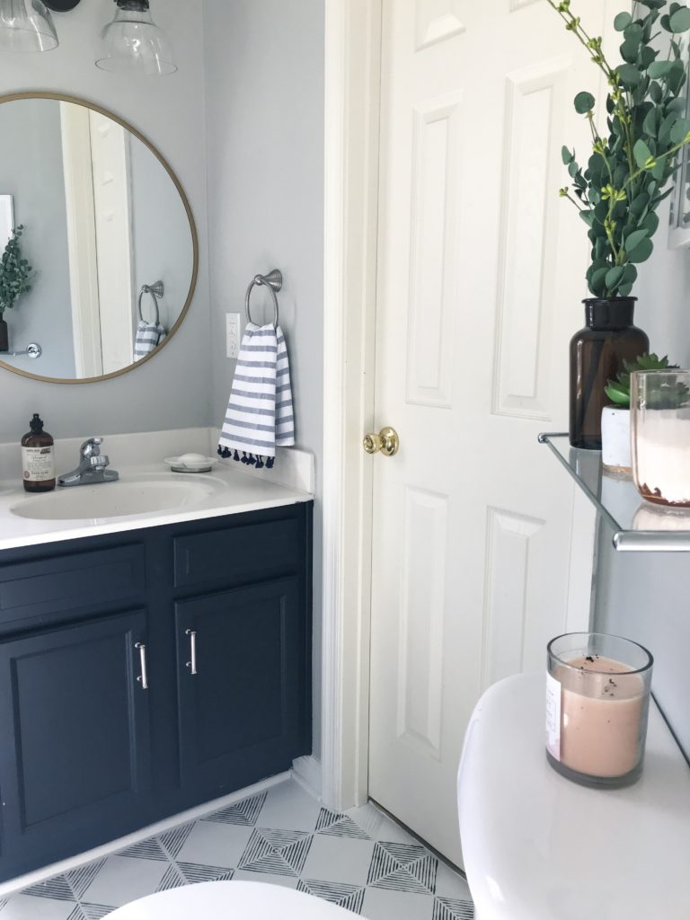 The Best 20 DIY Navy Blue & Gold Painted Vanity Bathroom Makeover