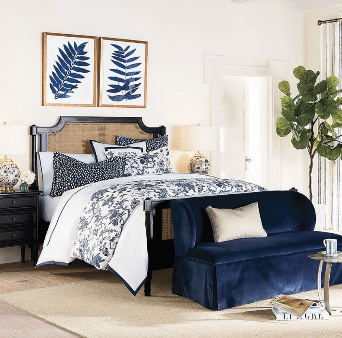 Style Your King Size Bed Like A Pro with this Cheat Sheet + 15 Bedding