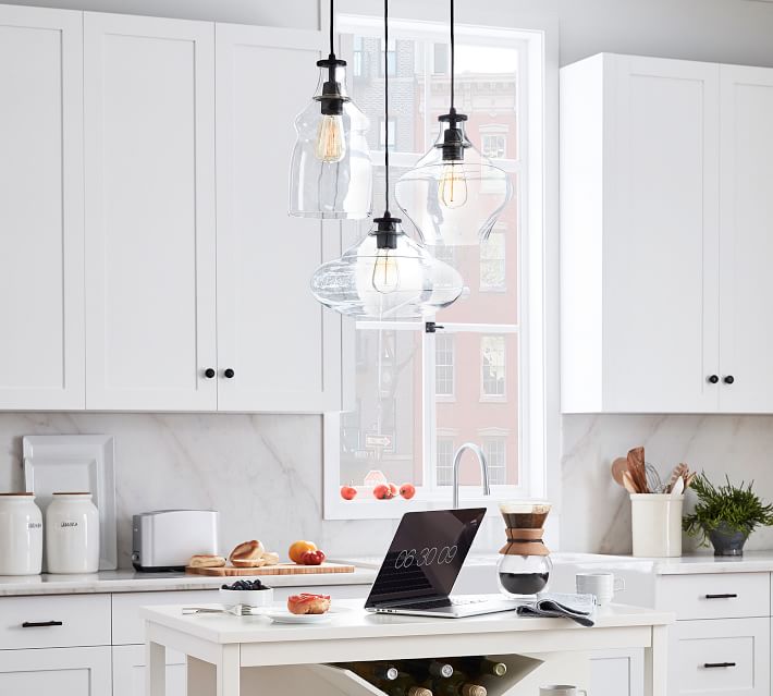 mini pendants over kitchen island