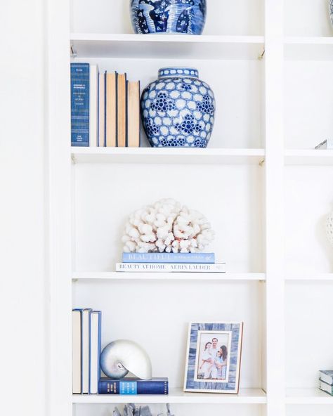 HOW TO STYLE A BOOKSHELF 7 WAYS FROM SUNDAY